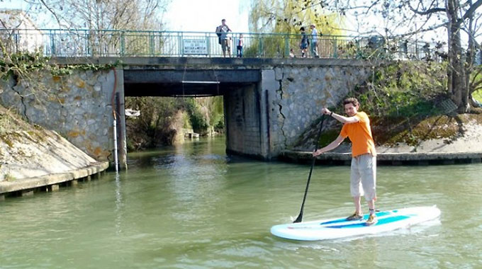Stand Up Paddle Paris à Joinville-le-Pont