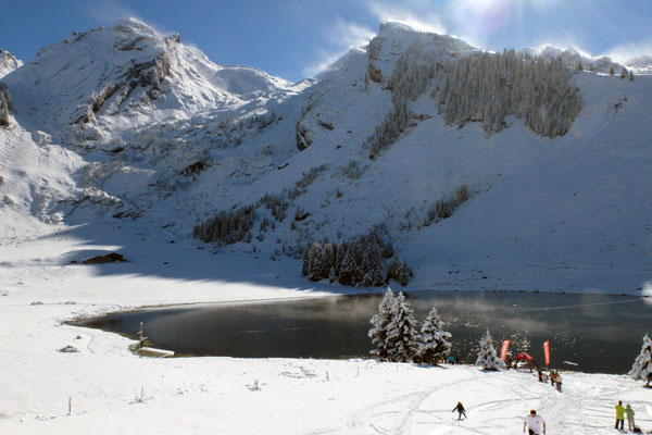 Alpine Lakes Tour La Clusaz : La neige et le soleil pour une étape de rêve !