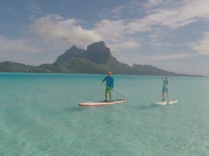 Stand up paddle dans le lagon de Bora Bora