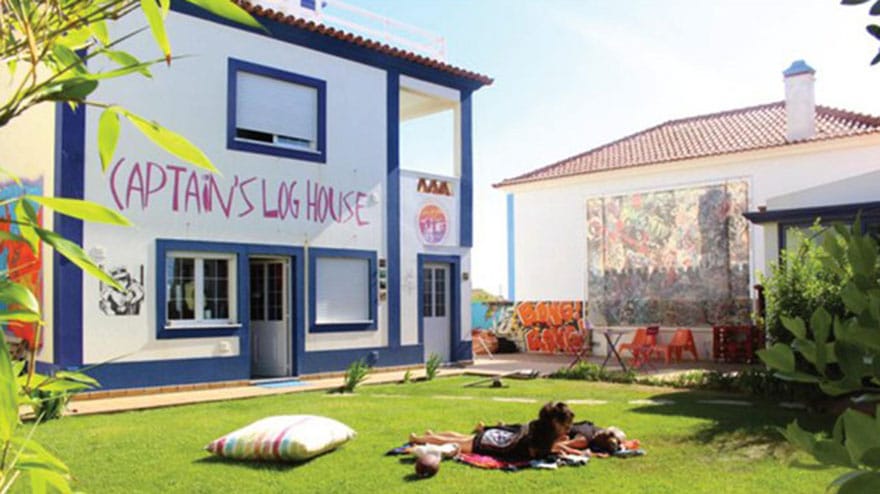 Captain's Log House, un surf house à Peniche au Portugal