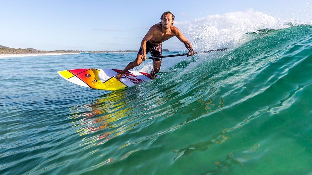 Dimitri Georges découvre les vagues australiennes en stand up paddle