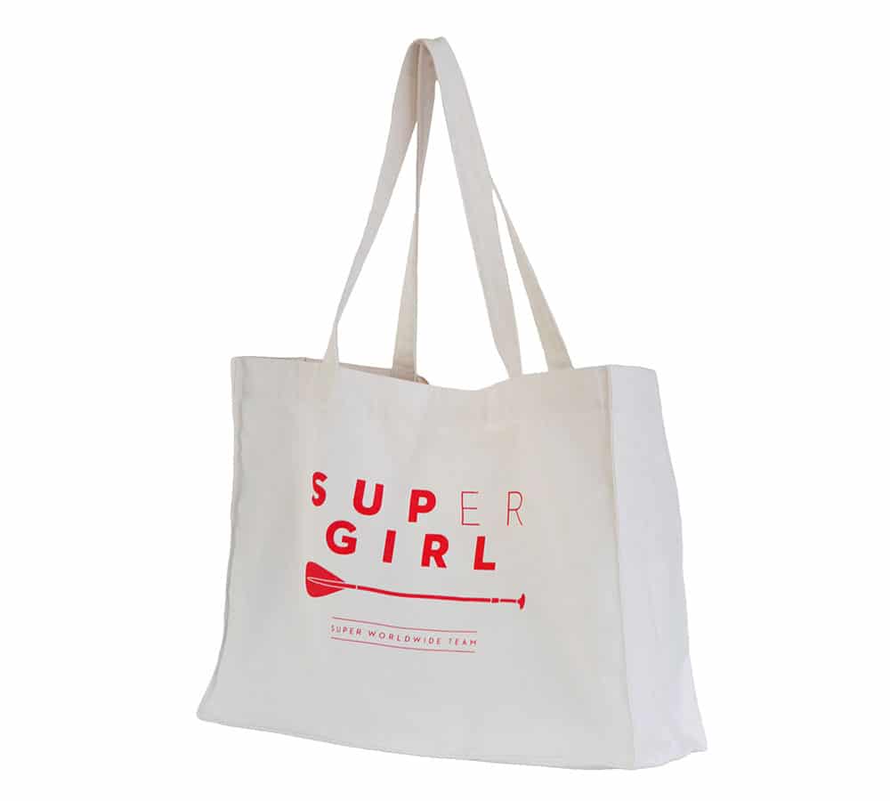 SUPer est une collection textile dédiée au stand up paddle