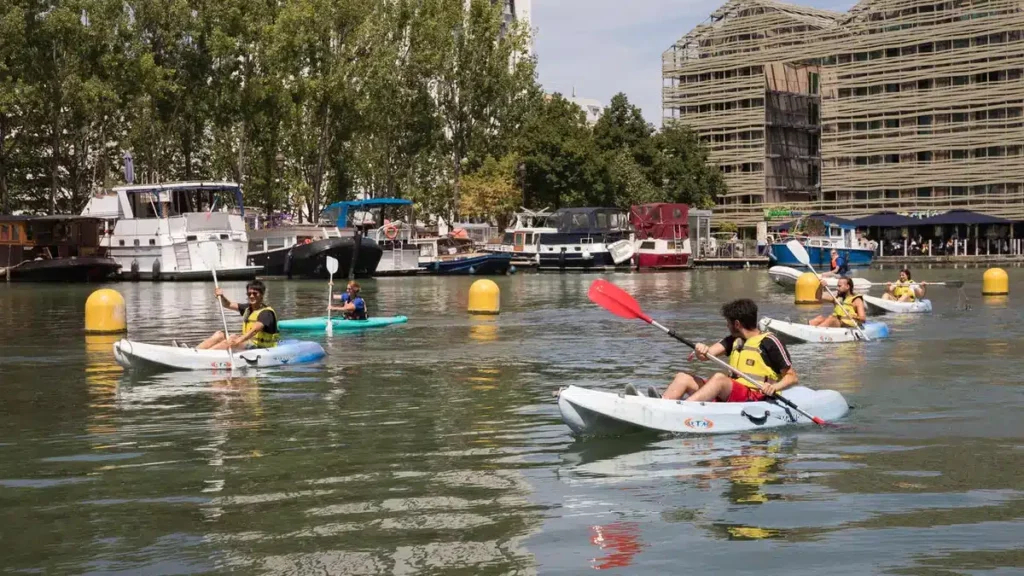 Stand up paddle sur le Bassin de la Villette copie