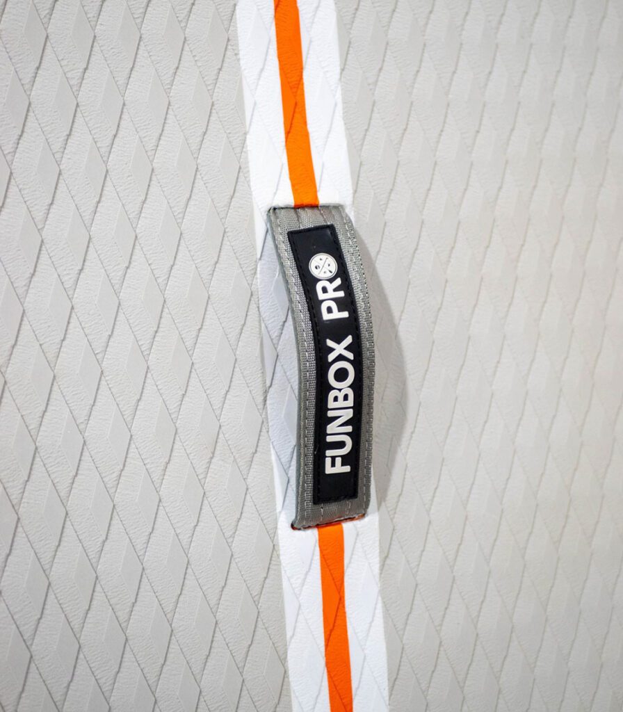 Funbox 9'6, le paddle gonflable parfait pour le surf