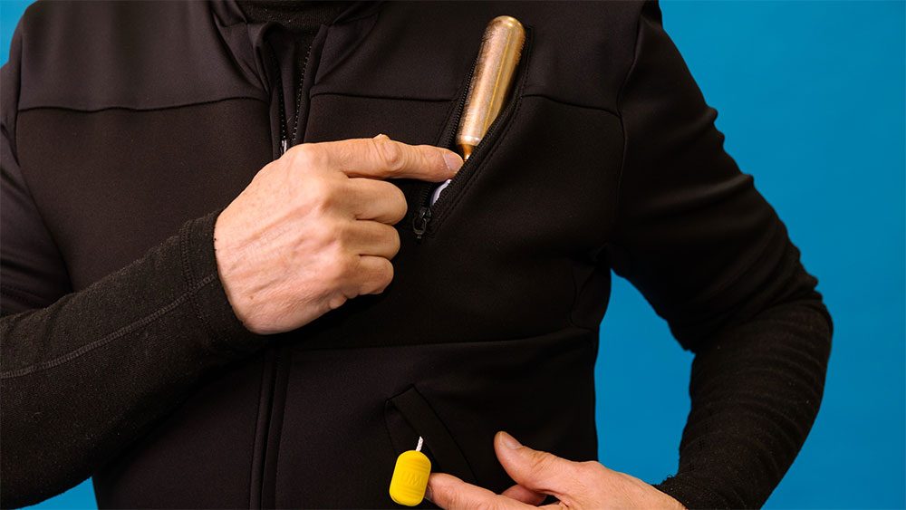 Floatee dévoile le premier T-shirt anti-noyade